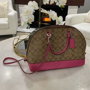 Coach bag, like new, never used